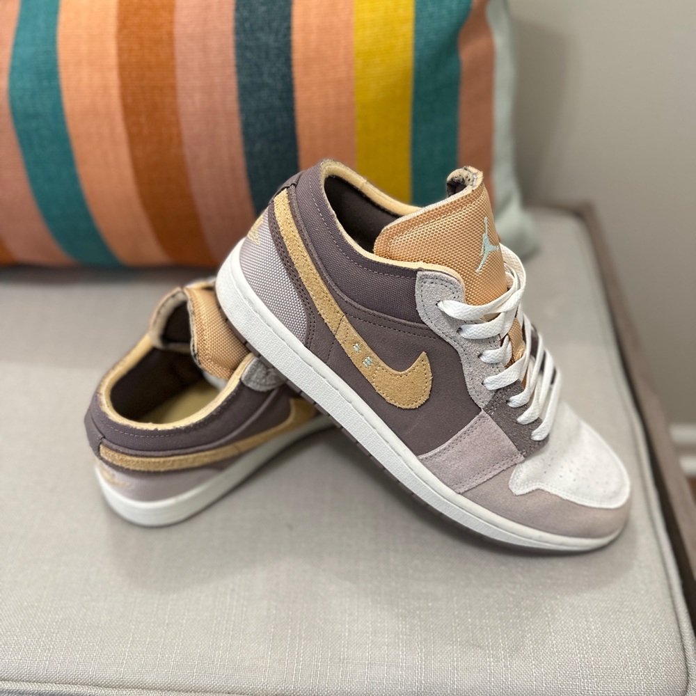 Nike Air Jordan 1 Low “Inside Out”